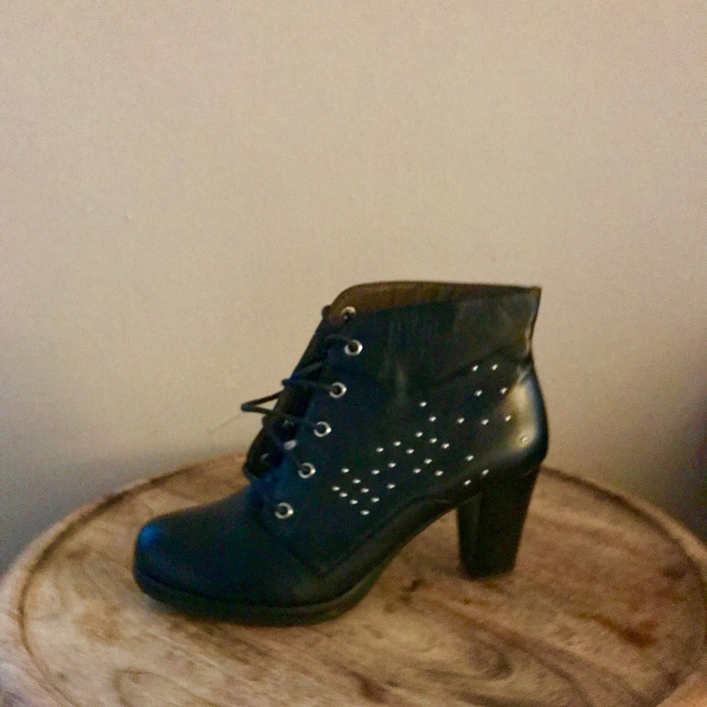 DERIMOD Leather Studded Ankle Boots